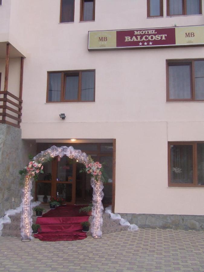 Motel Balcost Piatra Neamt Ngoại thất bức ảnh